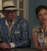 Emily_in_Paris_S02E05_WEBRip_x264-ION10_1168.jpg