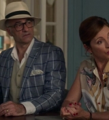 Emily_in_Paris_S02E05_WEBRip_x264-ION10_1182.jpg