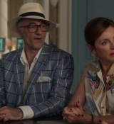 Emily_in_Paris_S02E05_WEBRip_x264-ION10_1188.jpg