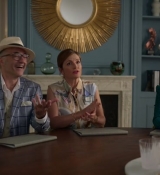 Emily_in_Paris_S02E05_WEBRip_x264-ION10_1207.jpg