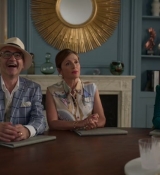 Emily_in_Paris_S02E05_WEBRip_x264-ION10_1209.jpg