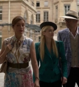 Emily_in_Paris_S02E05_WEBRip_x264-ION10_1276.jpg