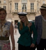 Emily_in_Paris_S02E05_WEBRip_x264-ION10_1281.jpg