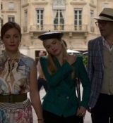 Emily_in_Paris_S02E05_WEBRip_x264-ION10_1282.jpg
