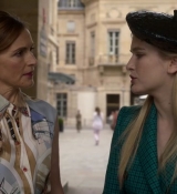 Emily_in_Paris_S02E05_WEBRip_x264-ION10_1300.jpg