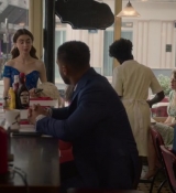 Emily_in_Paris_S02E05_WEBRip_x264-ION10_1338.jpg