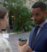 Emily_in_Paris_S02E05_WEBRip_x264-ION10_1537.jpg