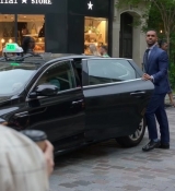 Emily_in_Paris_S02E05_WEBRip_x264-ION10_1575.jpg