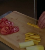 Emily_in_Paris_S02E05_WEBRip_x264-ION10_1603.jpg