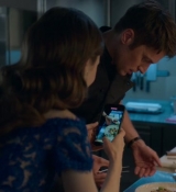 Emily_in_Paris_S02E05_WEBRip_x264-ION10_1671.jpg