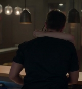 Emily_in_Paris_S02E05_WEBRip_x264-ION10_1736.jpg