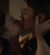 Emily_in_Paris_S02E05_WEBRip_x264-ION10_1748.jpg