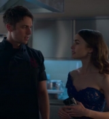 Emily_in_Paris_S02E05_WEBRip_x264-ION10_1772.jpg