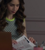 Emily_in_Paris_S02E05_WEBRip_x264-ION10_1828.jpg