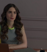 Emily_in_Paris_S02E05_WEBRip_x264-ION10_1888.jpg