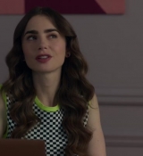 Emily_in_Paris_S02E05_WEBRip_x264-ION10_1900.jpg