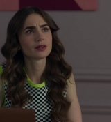 Emily_in_Paris_S02E05_WEBRip_x264-ION10_1911.jpg