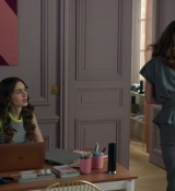Emily_in_Paris_S02E05_WEBRip_x264-ION10_1918.jpg