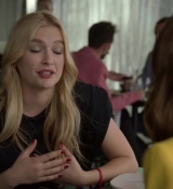Emily_in_Paris_S02E05_WEBRip_x264-ION10_2025.jpg