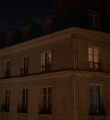 Emily_in_Paris_S02E05_WEBRip_x264-ION10_2141.jpg