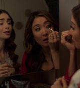 Emily_in_Paris_S02E05_WEBRip_x264-ION10_2161.jpg