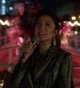 Emily_in_Paris_S02E05_WEBRip_x264-ION10_2243.jpg