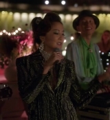 Emily_in_Paris_S02E05_WEBRip_x264-ION10_2355.jpg