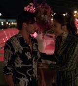 Emily_in_Paris_S02E05_WEBRip_x264-ION10_2400.jpg