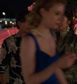 Emily_in_Paris_S02E05_WEBRip_x264-ION10_2402.jpg