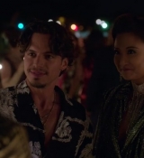 Emily_in_Paris_S02E05_WEBRip_x264-ION10_2414.jpg