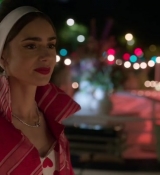 Emily_in_Paris_S02E05_WEBRip_x264-ION10_2465.jpg