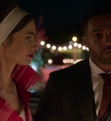 Emily_in_Paris_S02E05_WEBRip_x264-ION10_2503.jpg