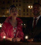 Emily_in_Paris_S02E05_WEBRip_x264-ION10_2525.jpg