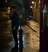 Emily_in_Paris_S02E05_WEBRip_x264-ION10_2572.jpg