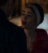 Emily_in_Paris_S02E05_WEBRip_x264-ION10_2689.jpg