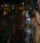 Emily_in_Paris_S02E05_WEBRip_x264-ION10_2755.jpg