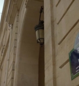 Emily_in_Paris_S02E06_WEBRip_x264-ION10_0120.jpg