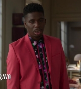Emily_in_Paris_S02E06_WEBRip_x264-ION10_0238.jpg