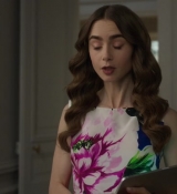 Emily_in_Paris_S02E06_WEBRip_x264-ION10_0302.jpg