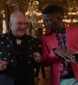 Emily_in_Paris_S02E06_WEBRip_x264-ION10_0445.jpg