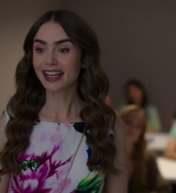 Emily_in_Paris_S02E06_WEBRip_x264-ION10_0635.jpg