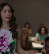 Emily_in_Paris_S02E06_WEBRip_x264-ION10_0642.jpg