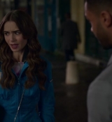 Emily_in_Paris_S02E06_WEBRip_x264-ION10_0736.jpg