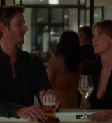 Emily_in_Paris_S02E06_WEBRip_x264-ION10_0795.jpg