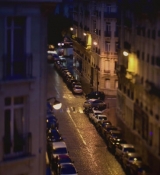 Emily_in_Paris_S02E06_WEBRip_x264-ION10_0818.jpg
