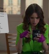 Emily_in_Paris_S02E06_WEBRip_x264-ION10_0916.jpg