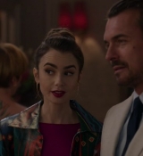 Emily_in_Paris_S02E06_WEBRip_x264-ION10_1121.jpg