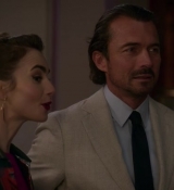 Emily_in_Paris_S02E06_WEBRip_x264-ION10_1138.jpg