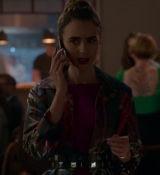 Emily_in_Paris_S02E06_WEBRip_x264-ION10_1187.jpg