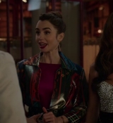 Emily_in_Paris_S02E06_WEBRip_x264-ION10_1257.jpg